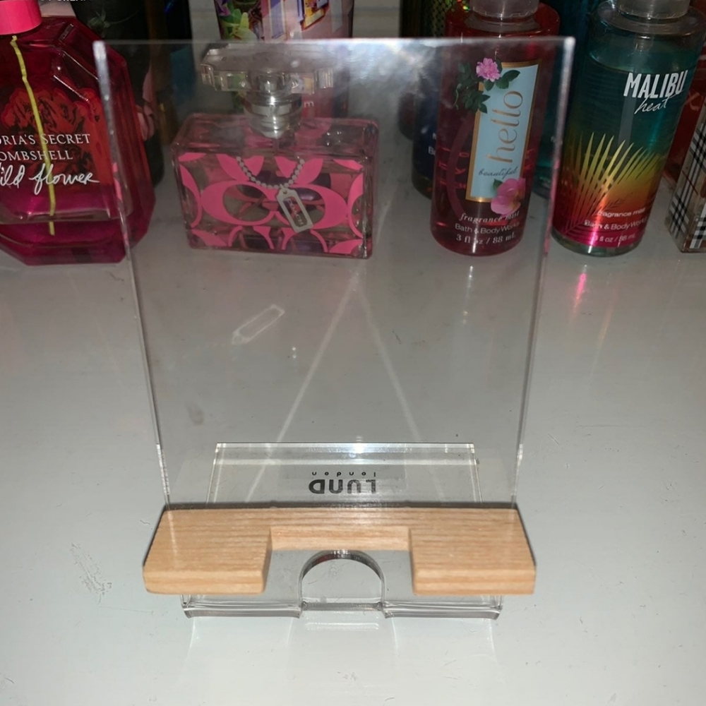 Clear Acrylic Phone Stand for